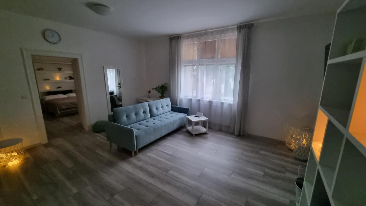 Appartamento Apartman Centrum Mudronova Košice Esterno foto